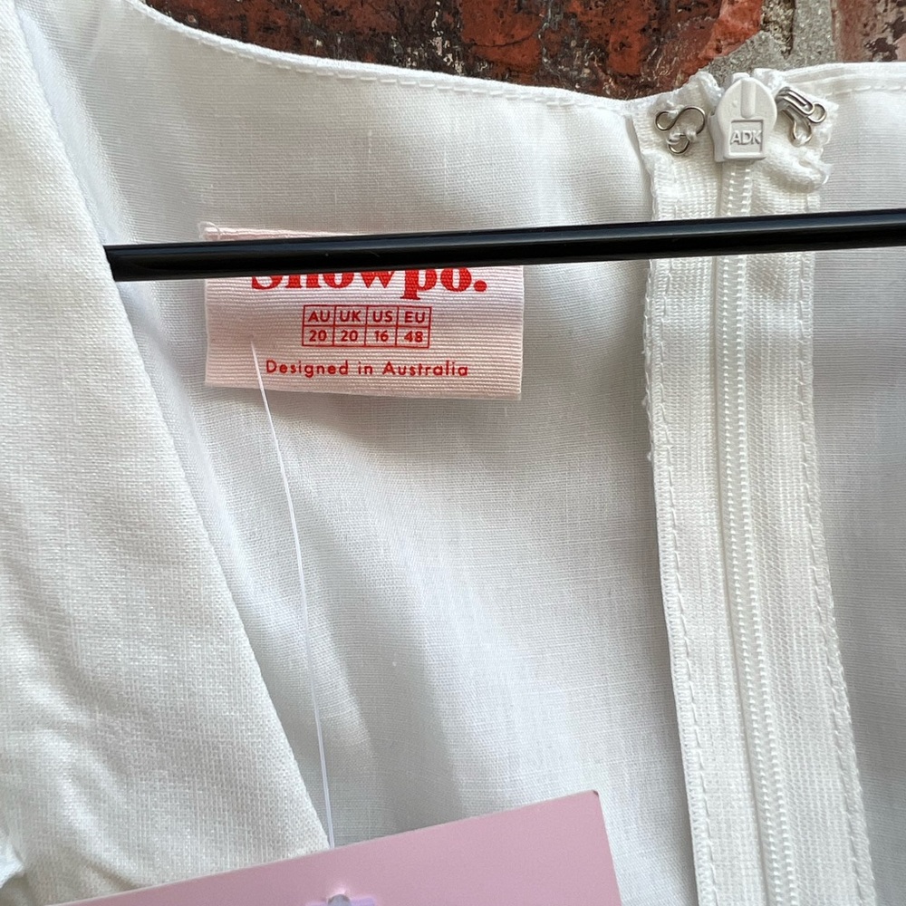 NWT Showpo ‘I Want It’ Linen dress - Picture 5 of 6